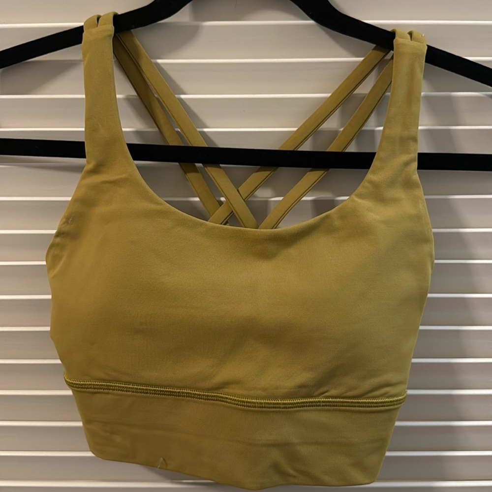 Lululemon sports bra